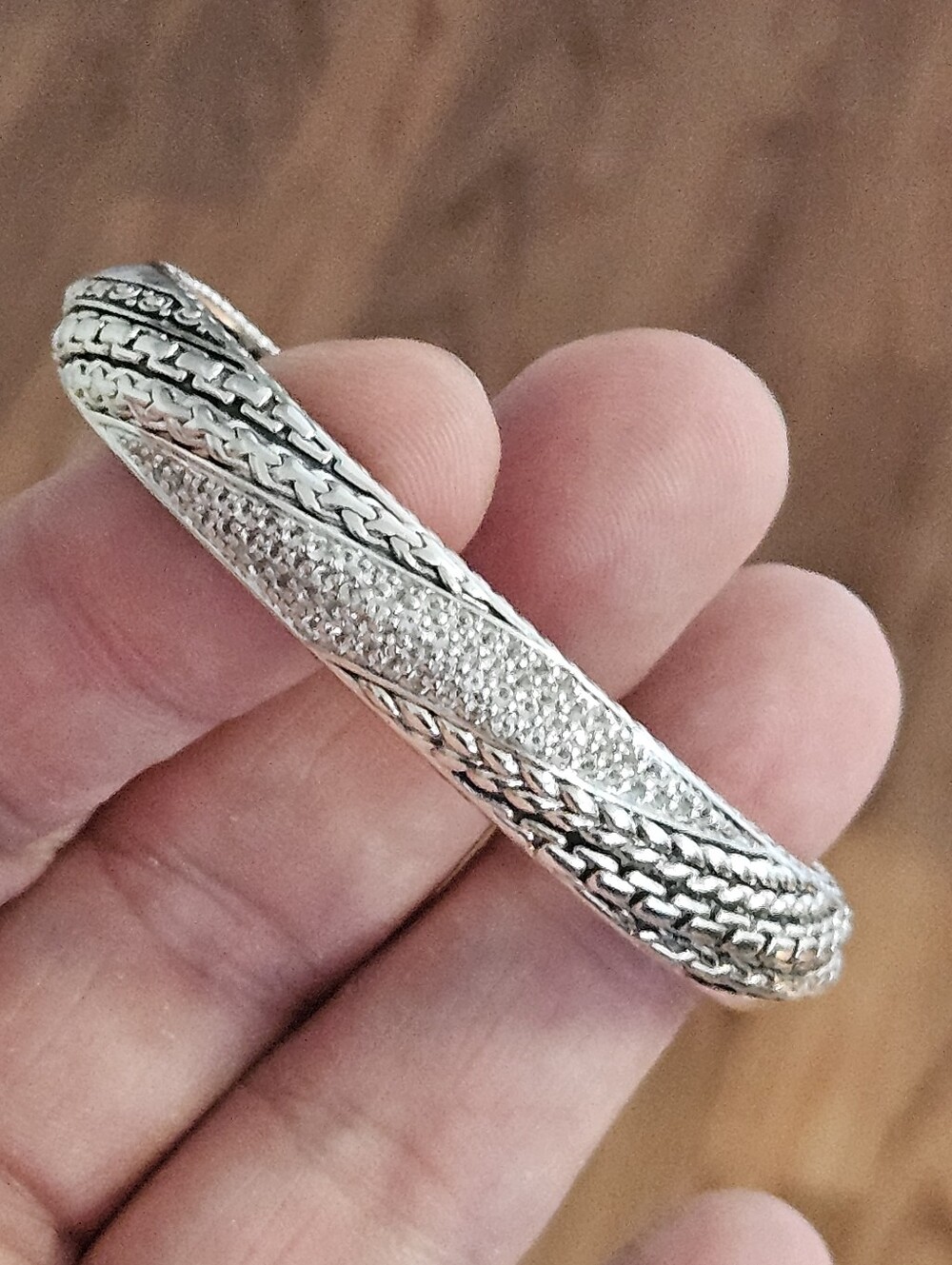 NWOT John Hardy JAI Sterling Silver Pave White Topaz Hinged Cuff Bracelet - Picture 5 of 9
